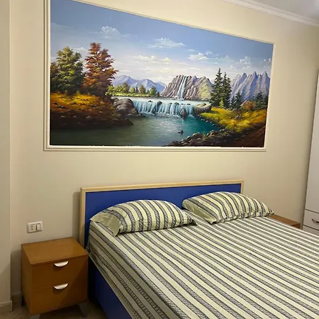 Cozy With Terrace Apartament Durrës