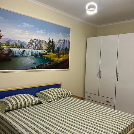 Cozy With Terrace Durrës